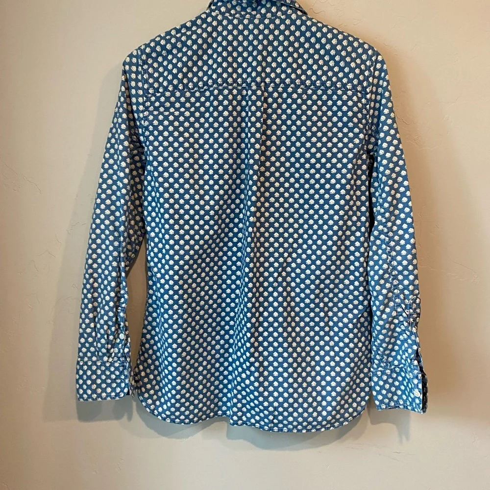 J. Crew Blue and White Dot Floral Pattern Button Down Shirt Preppy Work - Picture 4 of 5